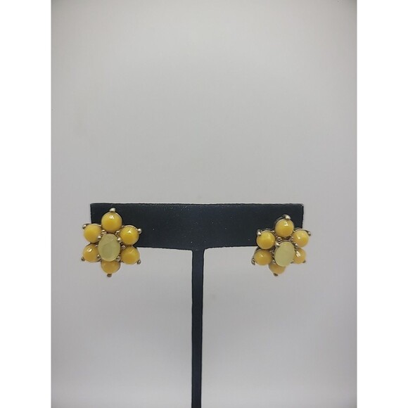 Vintage Earrings Pierced Stud Yellow Flower Jewelry Costume - Picture 4 of 16